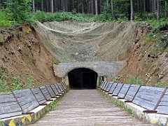 13192_Wejscie_do_podziemi