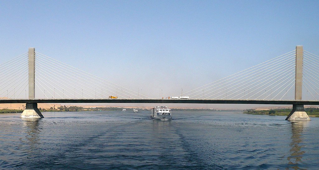 P1040946_cr.jpg