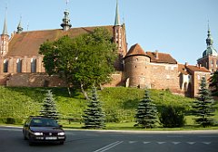 2012-07-02_18-43-39_P1060169_cr