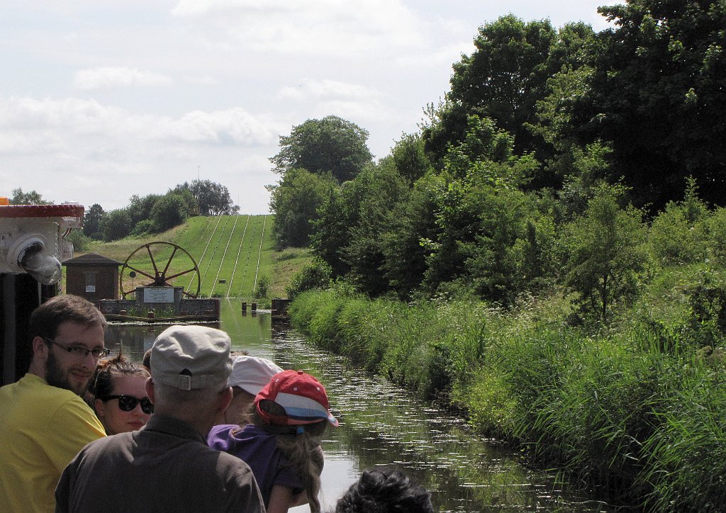 2012-07-02_10-41-52_IMG_x26832_cr.jpg -                                