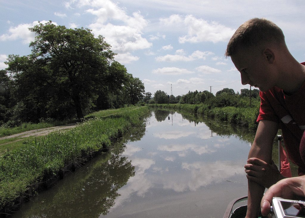 2012-07-02_11-04-31_IMG_x26905_cr.jpg -                                