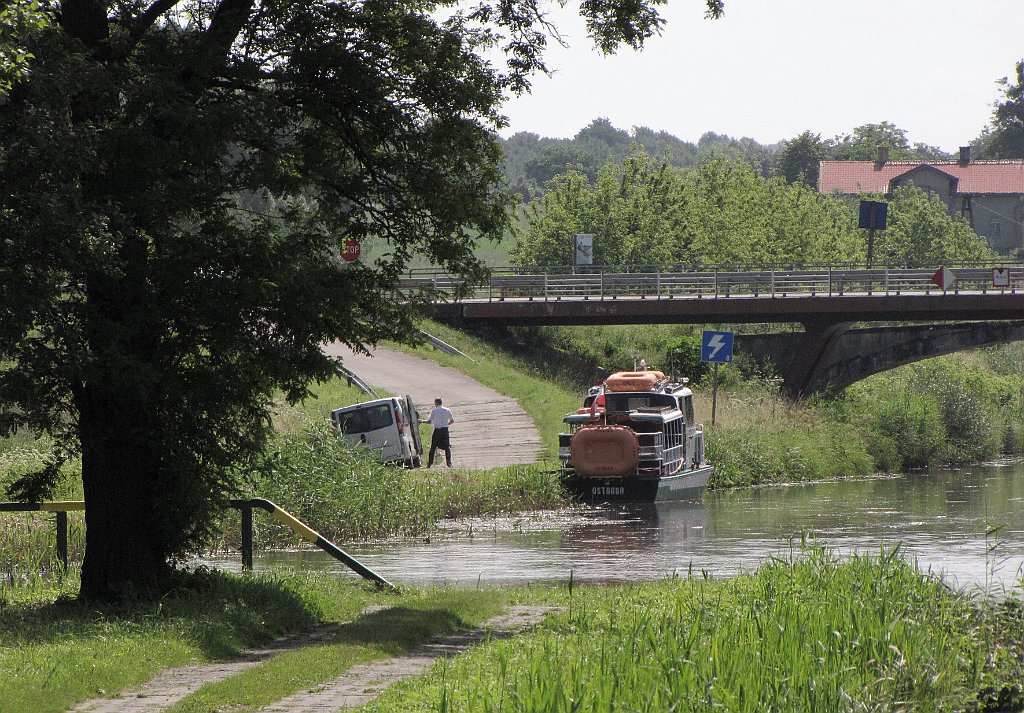 2012-07-02_11-07-04_IMG_x26909_cr.jpg -                                