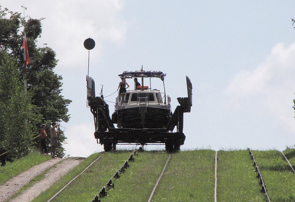 2012-07-02_11-22-20_IMG_x26942_cr.jpg -                                