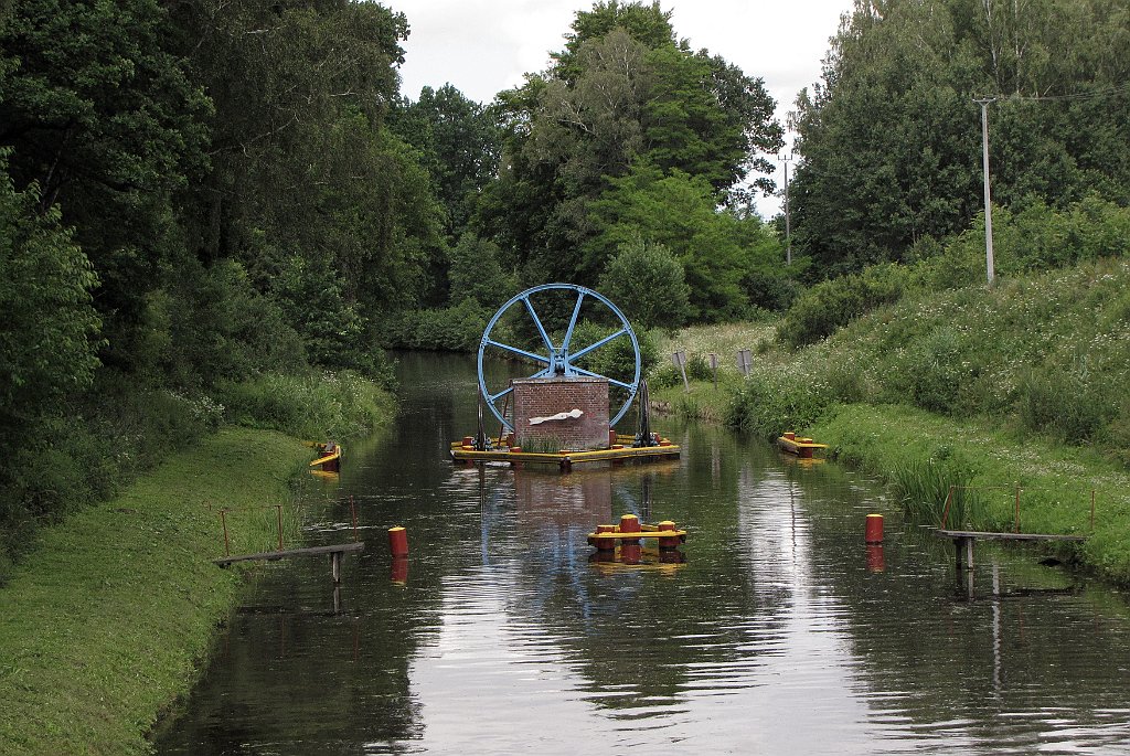 2012-07-02_13-06-42_IMG_x27005_cr.jpg -                                