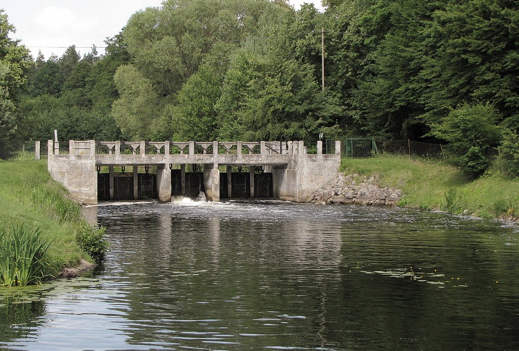 2012-07-02_15-47-18_IMG_x27086_cr.jpg -                                