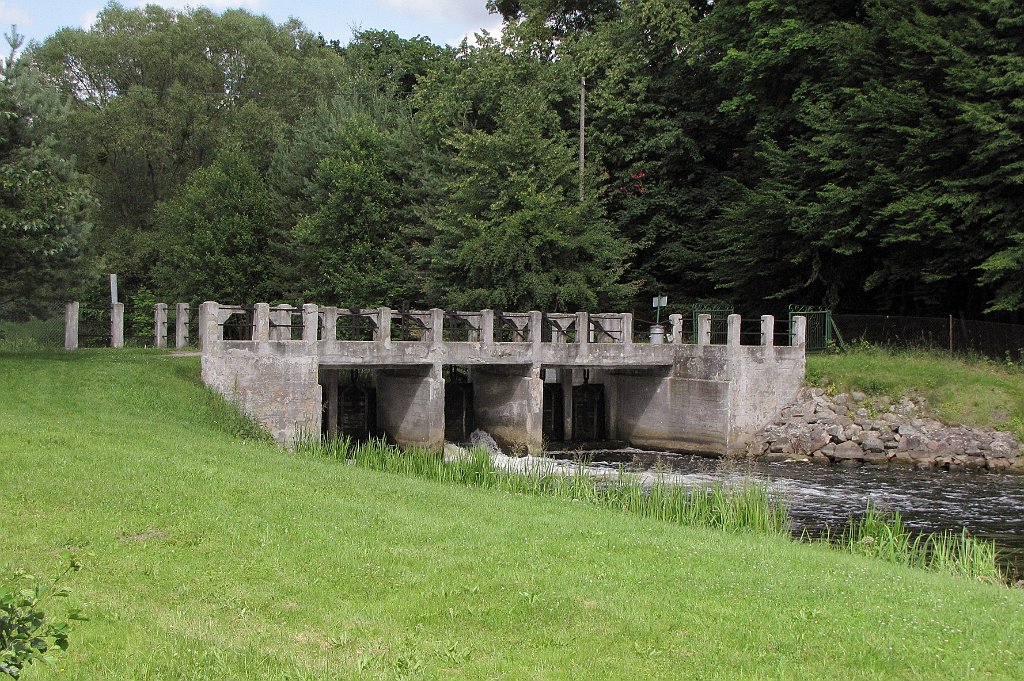 2012-07-02_15-47-48_IMG_x27087_cr.jpg -                                