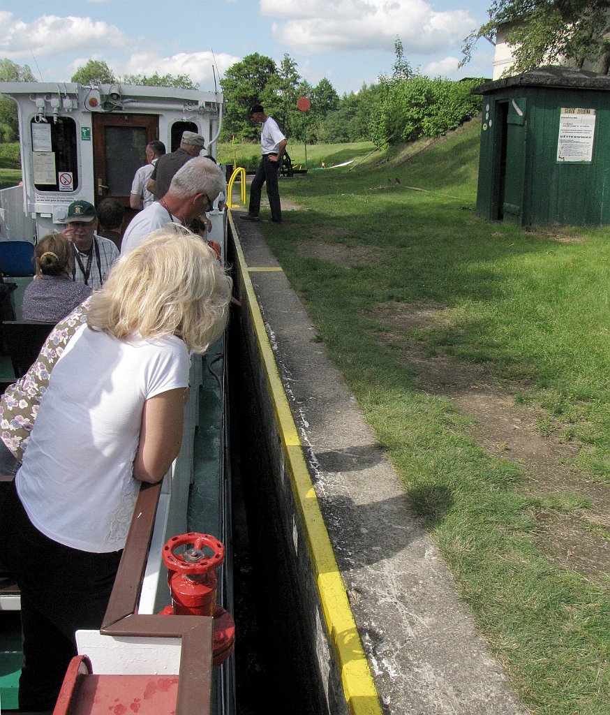 2012-07-02_15-49-21_IMG_x27090_cr.jpg -                                