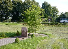 2012-07-02_16-37-34_P1060162_cr