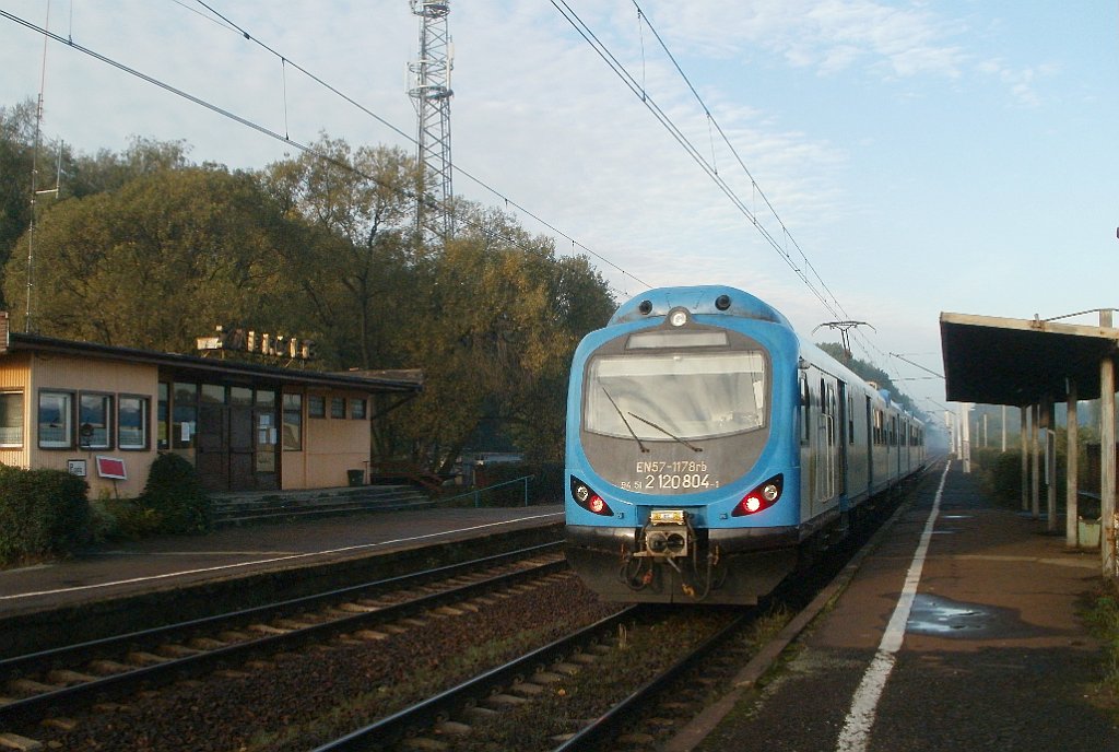 IMG_x33700_X44_P09230840_cr.jpg - OLYMPUS DIGITAL CAMERA         