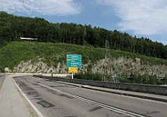 060_IMG_x48409_cr